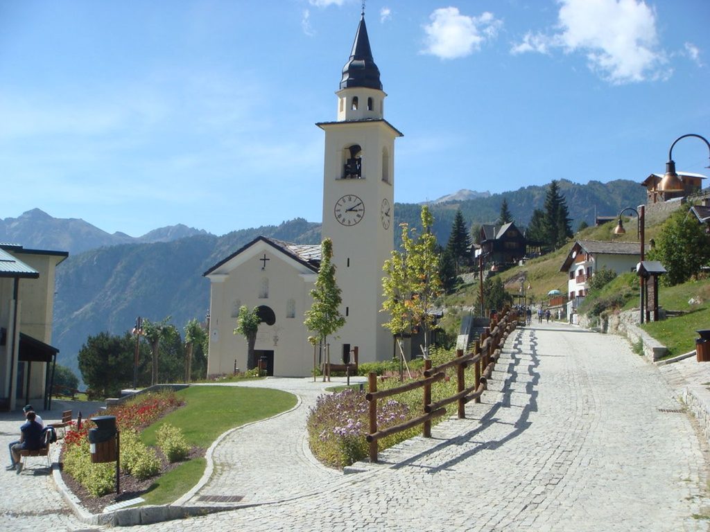 the magnificient church in Chamois