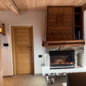 lo chalet fire place